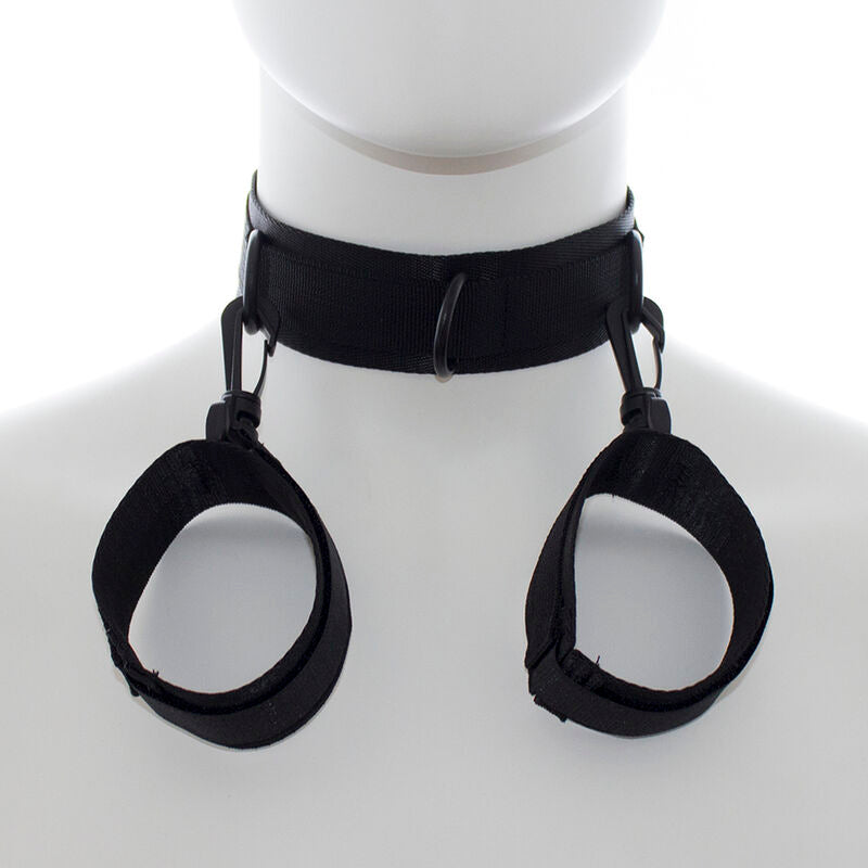 OHMAMA FETISH - NYLON HANDCUFFS AND COLLAR