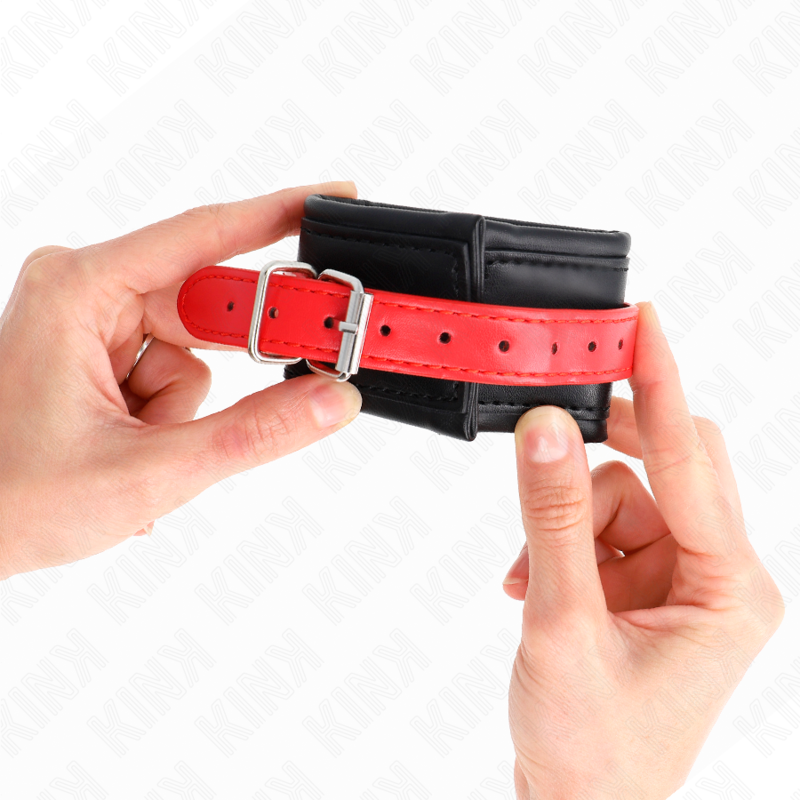 KINK - WRIST RESTRAINTS BLACK WITH RED BELT ADJUSTABLE 17-28 CM X 6 CM